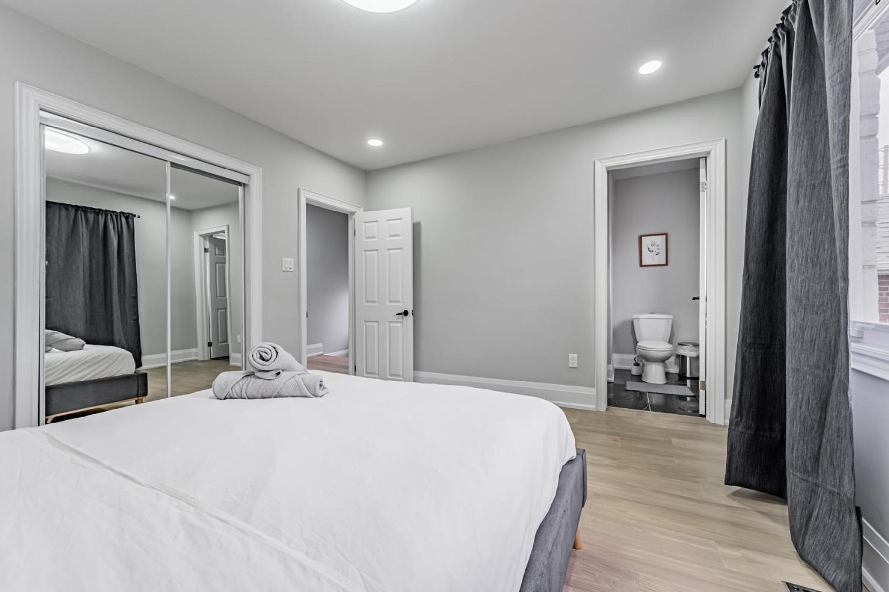 Victoria Park Suite Toronto Extérieur photo